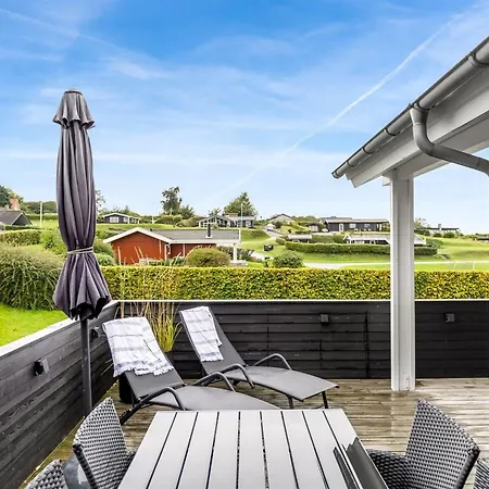 Holiday home Elen - 300m From The Sea By Interhome